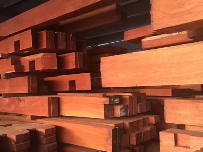 古建設(shè)計與裝修施工智能化趨勢，傳統(tǒng)建筑融入現(xiàn)代智能技術(shù)，提升裝修體驗